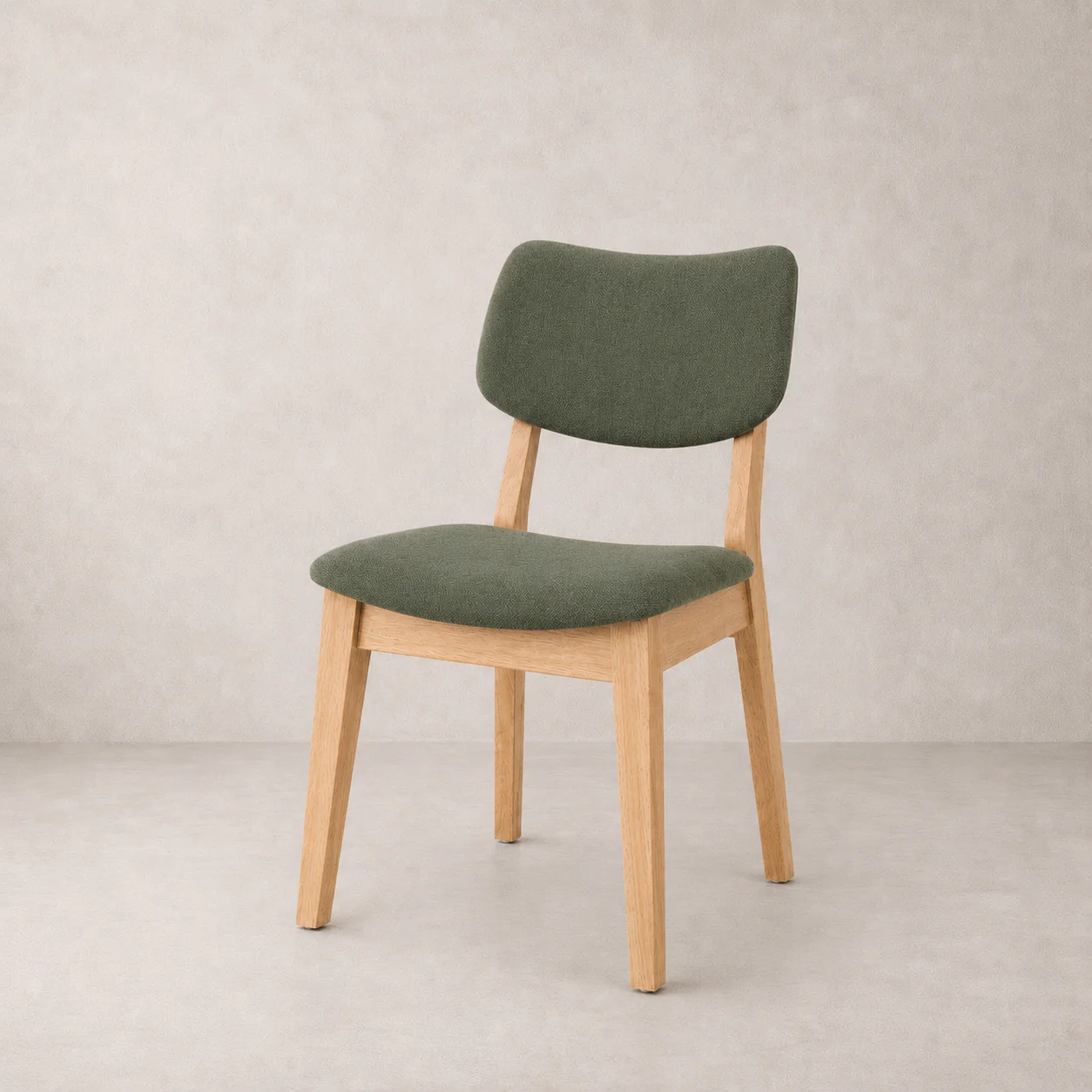 Featured Furniture & Decor